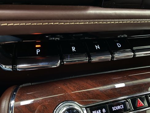 Used 2023 Lincoln Aviator Black Label Grand Touring w/ Class IV Trailer Tow Package image 35