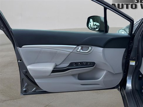 Used 2013 Honda Civic EX-L image 27