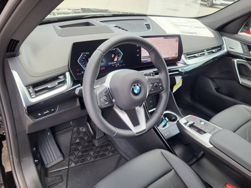 New 2025 BMW X1 xDrive28i w/ Technology Package image 11