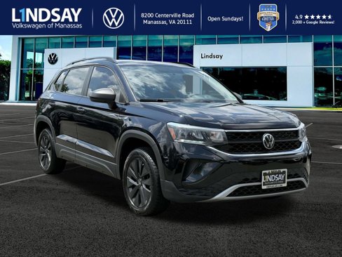 Used 2022 Volkswagen Taos S image 1