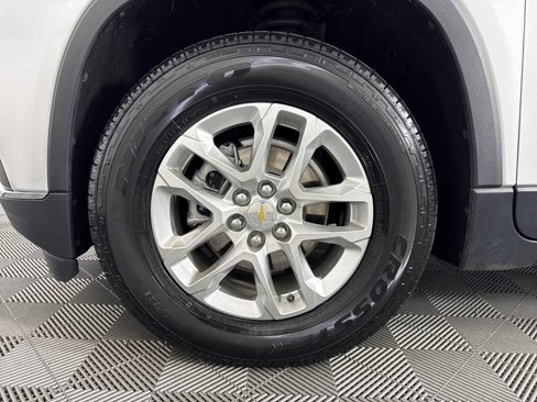 Used 2021 Chevrolet Traverse LT image 9