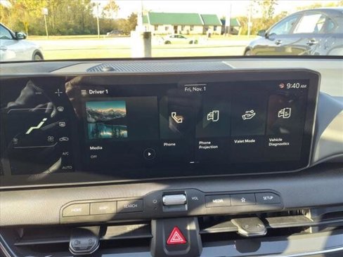 New 2025 Kia K4 EX image 11