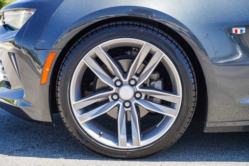 Used 2018 Chevrolet Camaro LT image 10