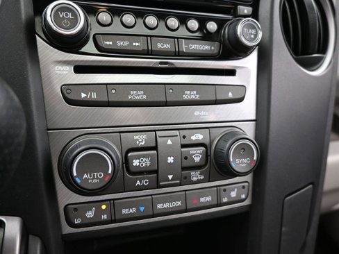 Used 2015 Honda Pilot Touring image 17