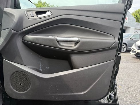 Used 2016 Ford Escape Titanium image 39