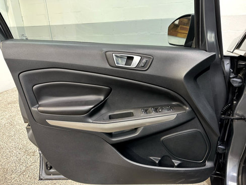 Used 2020 Ford EcoSport Titanium image 12