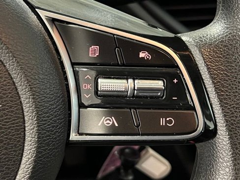 Used 2022 Kia Forte LXS w/ LXS Technology Package image 17