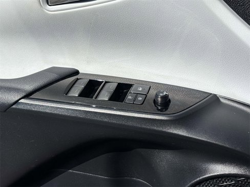 Used 2020 Toyota Prius Prime XLE image 18