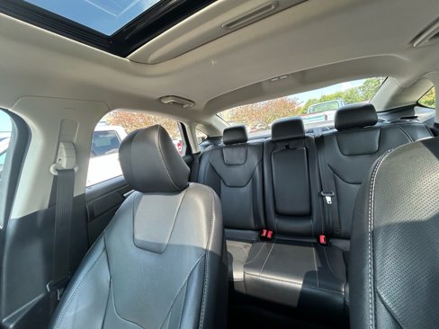 Used 2020 Ford Fusion Titanium image 28