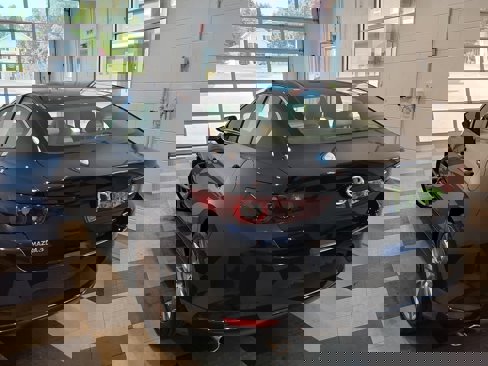 Used 2023 MAZDA MAZDA3 s image 3