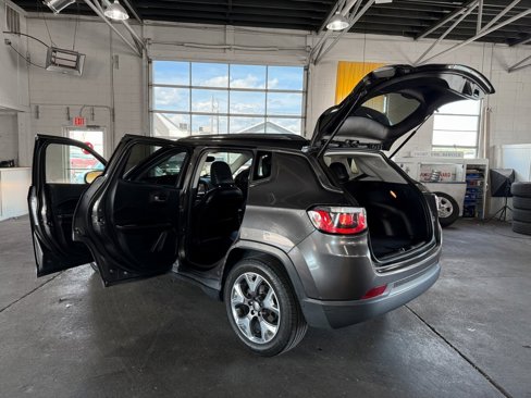 Used 2019 Jeep Compass Limited image 19