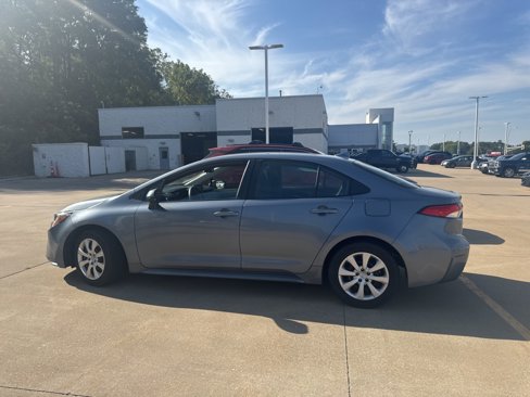 Used 2020 Toyota Corolla LE image 11