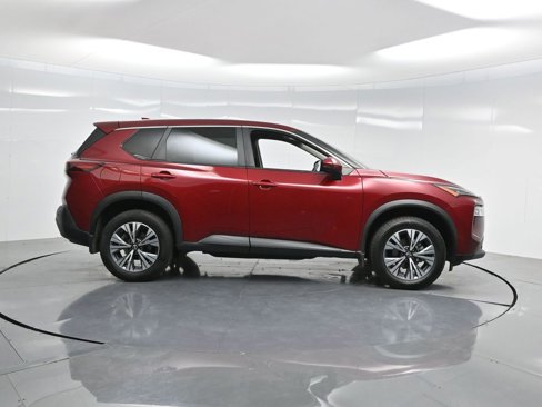 Used 2022 Nissan Rogue SV image 35