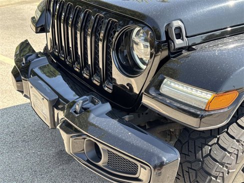 Used 2021 Jeep Gladiator Overland image 10