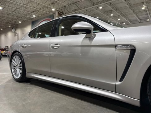 Used 2012 Porsche Panamera image 26