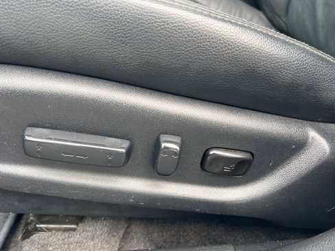 Used 2011 Honda Accord EX-L image 11