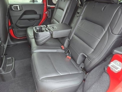 Used 2021 Jeep Wrangler Unlimited Sahara image 38