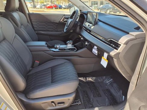 New 2025 Mitsubishi Outlander SEL image 9