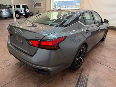 Used 2023 Nissan Altima 2.5 SR image 5