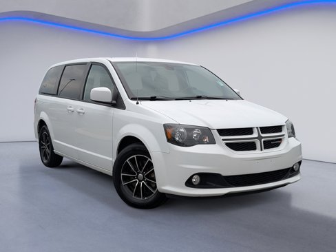 Certified 2019 Dodge Grand Caravan GT image 2