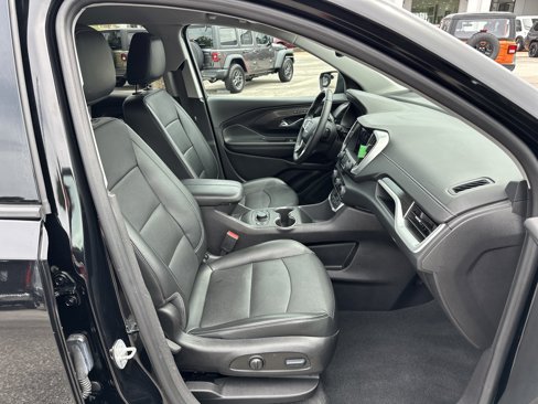 Used 2023 GMC Terrain SLT image 15