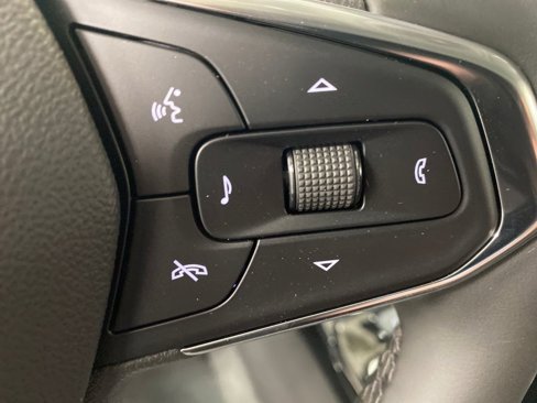 New 2025 Chevrolet Trax LT w/ Driver Confidence Package image 36