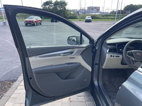Used 2020 Cadillac XT5 Premium Luxury image 19