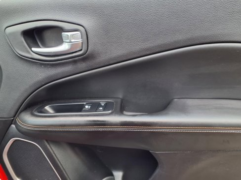 Used 2018 Jeep Compass Sport image 20