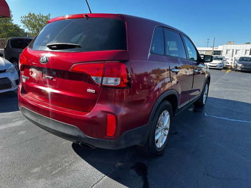 Used 2015 Kia Sorento LX image 6