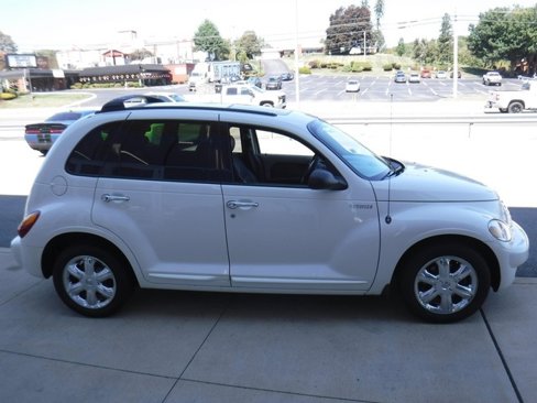 Used 2002 Chrysler PT Cruiser Limited image 10