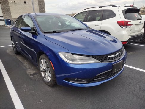 Used 2016 Chrysler 200 S image 2