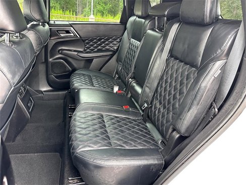 Used 2022 Mitsubishi Outlander SEL image 25