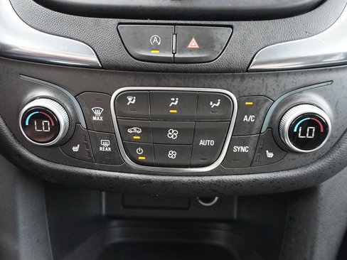 Used 2023 Chevrolet Equinox LT image 49