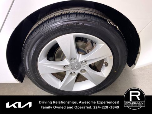Used 2013 Hyundai Elantra GLS image 5