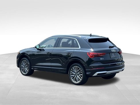 Used 2021 Audi Q3 2.0T Premium image 3