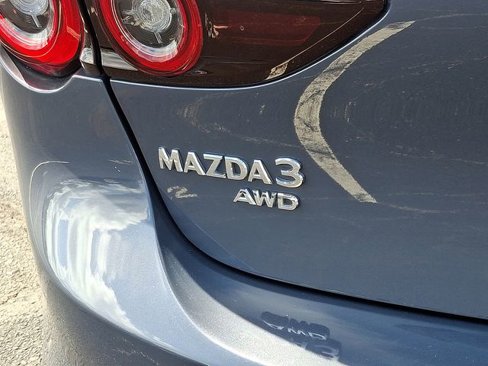 Used 2022 MAZDA MAZDA3 s image 32