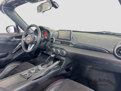 Used 2018 FIAT 124 Spider Abarth image 36