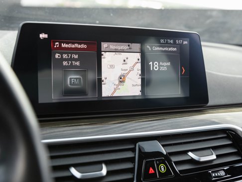Used 2019 BMW 530i w/ Convenience Package image 24