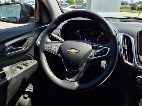 Used 2021 Chevrolet Equinox LT image 15