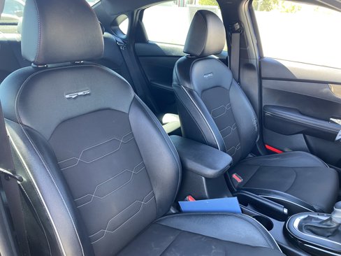 Used 2020 Kia Forte GT-Line image 19