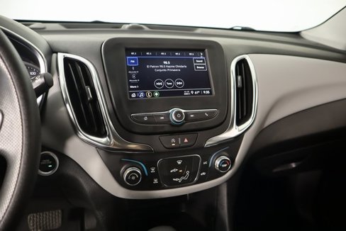 Used 2024 Chevrolet Equinox LS w/ LS Convenience Package image 5