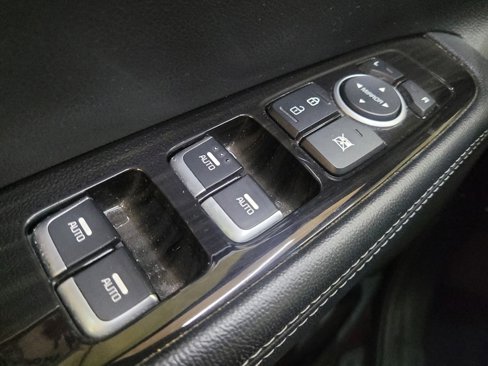 Used 2019 Kia Sorento S image 27