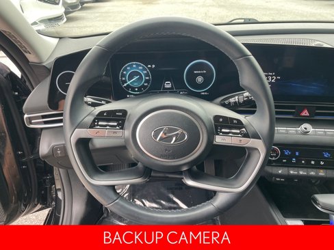 Used 2023 Hyundai Elantra Limited image 12