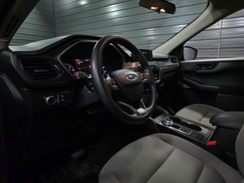 Used 2020 Ford Escape S image 10