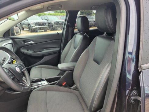 Used 2021 Buick Encore GX Select w/ Sport Touring Package image 12