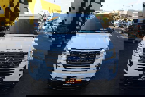 Used 2019 Ford Explorer XLT w/ Equipment Group 202A image 21