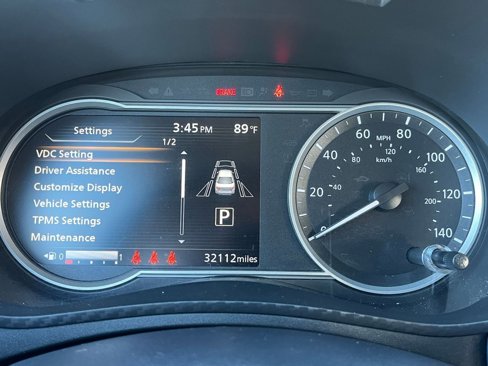 Used 2023 Nissan Versa SV image 38