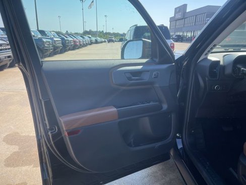 New 2024 Ford Bronco Sport Outer Banks image 14