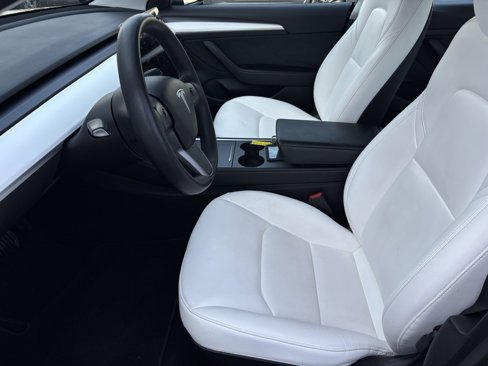 Used 2021 Tesla Model 3 Long Range image 16