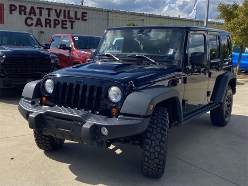 Used 2013 Jeep Wrangler Unlimited Sahara image 3